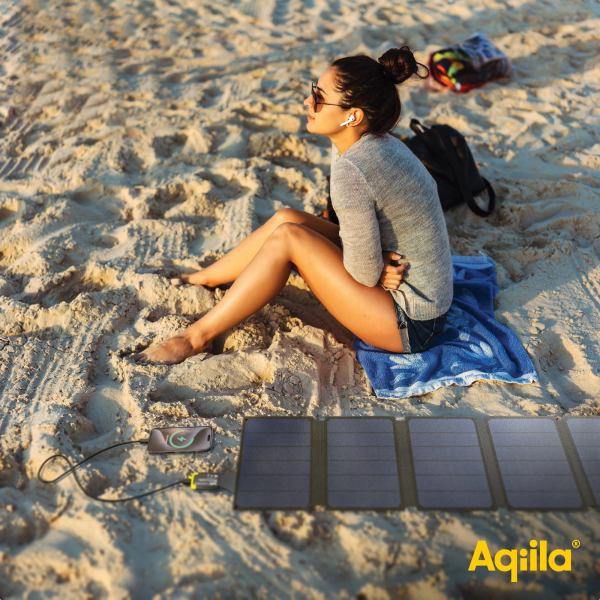 Aqiila Solar Charger Sunbird P56 Grey 56W, Solarpanel mit USB-C-Anschluss